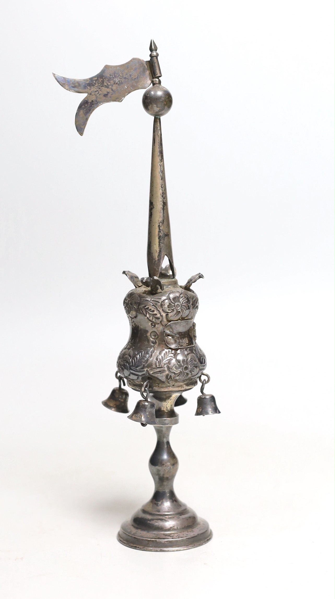 Judaica- A George V embossed silver spice tower, by J. Zeving, London, 1913, 26.5cm, 3.7oz.